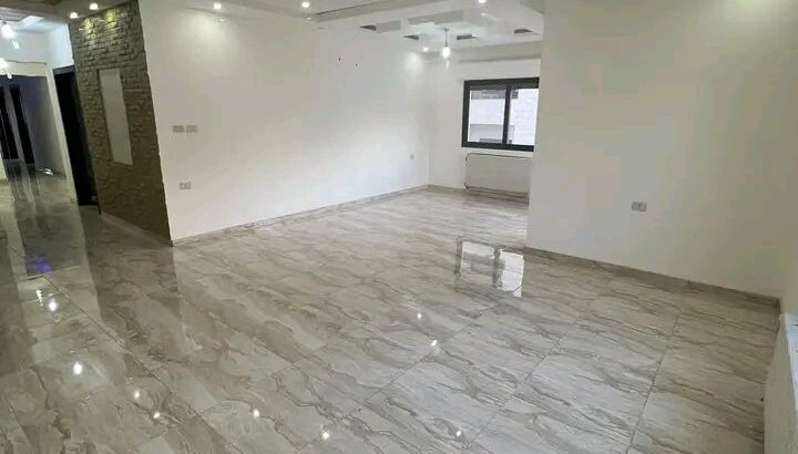 شقة بموقع مميز للبيع