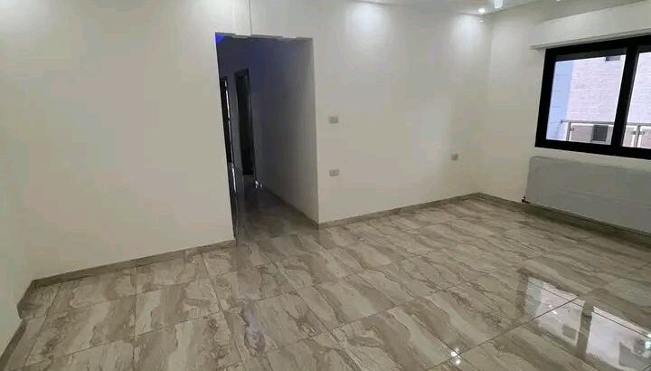 شقة بموقع مميز للبيع