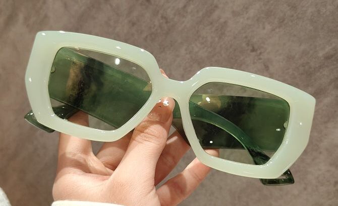 الصيف اجا و بدك تشكيلة نظارات ركزي معي هون