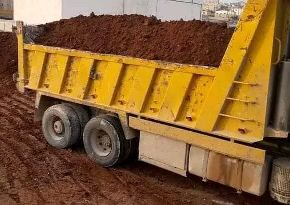 تراب أحمر نخب للزراعة