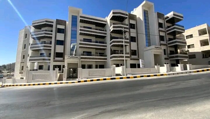 لحق حالك ضايل بس بس ثلاث شقق