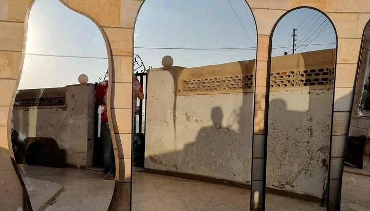 مرايا بأشكال خياال
