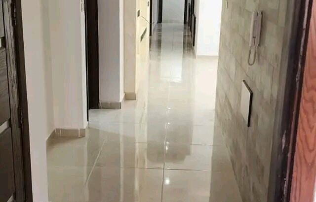 شقة طابق أول للبيع