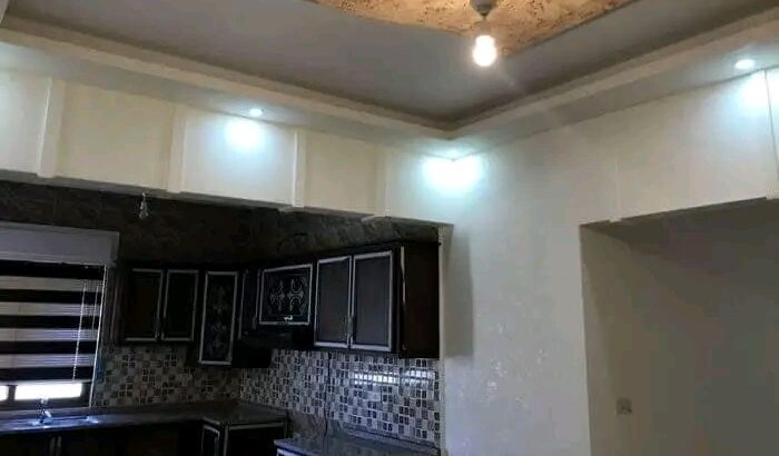 شقة طابق ثالث جديد في جبيهة
