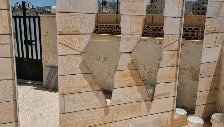 مرايا بأشكال خياال