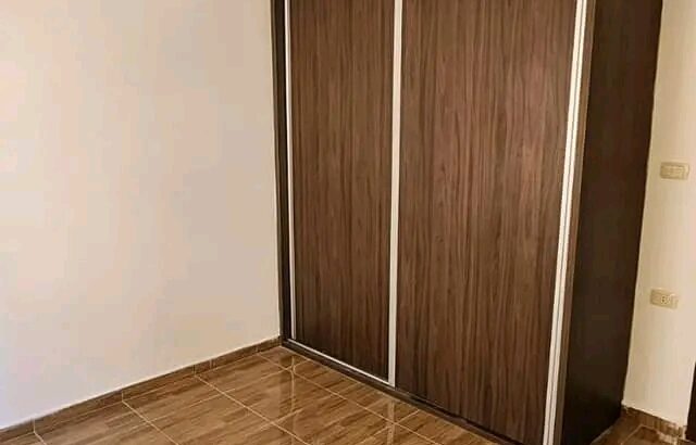 شقة طابق أول للبيع