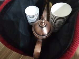 حقيبة لسخان الشاي والقهوة والكاسات