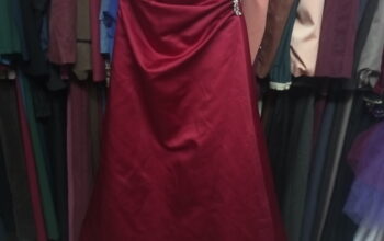 شروة فساتين سهره ومناسبات مستعملة للبيع