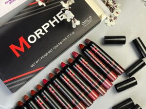 MATTE LIPSTICK PENCIL 💄 
من ماركة MORPHE