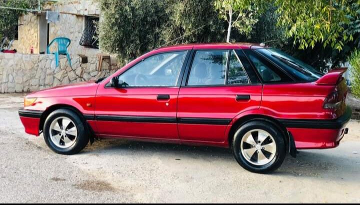 ميتسوبيشي لانسر 1993