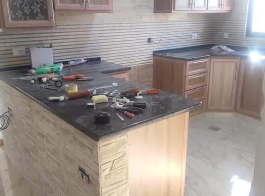 شقة طابقية  طابق رايع